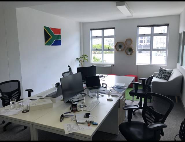 95M² OFFICE FOR SALE IN GARDENS